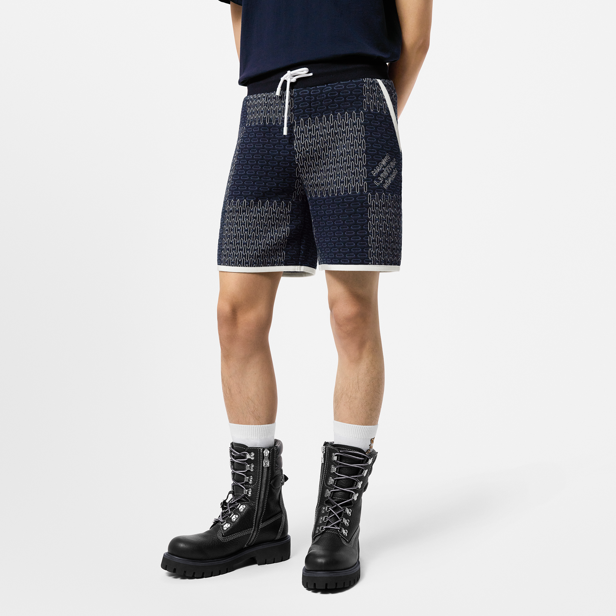Damier Quilted Cotton Shorts  in Men's Ready-to-Wear Pants collections by Louis Vuitton (Product zoom)